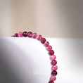 Load image into Gallery viewer, Kralenarmband • Granaat