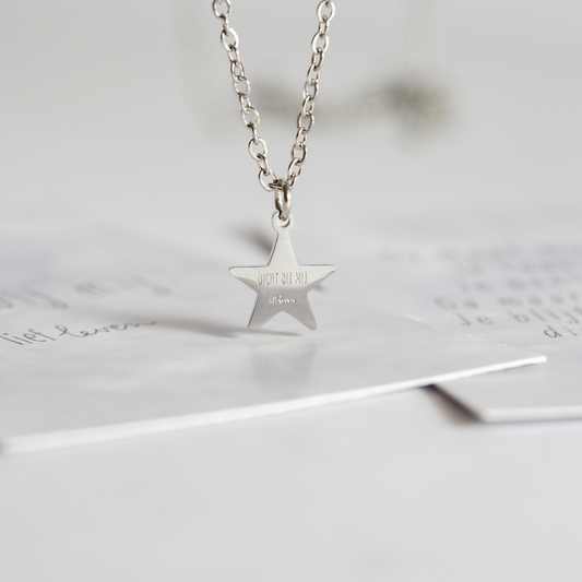 Dicht bij mij ketting met sterretje & gedichtje Zilver | Lief Leven